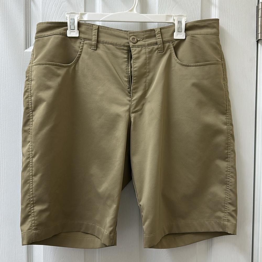 Under Armour Heat Gear Loose Shorts